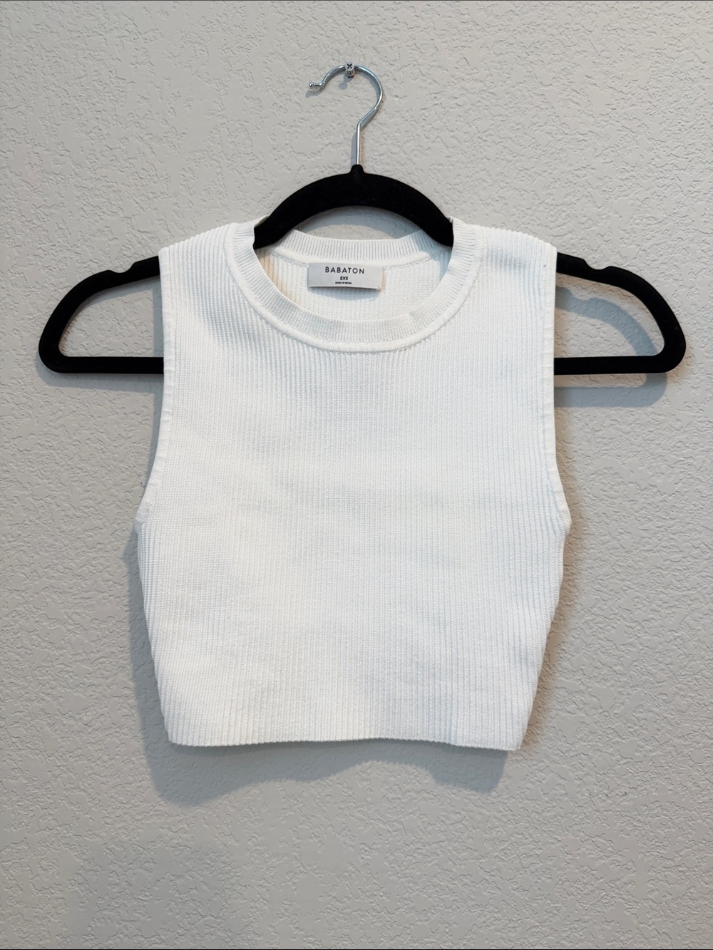 Babaton Cream Ribbed Cropped Tank